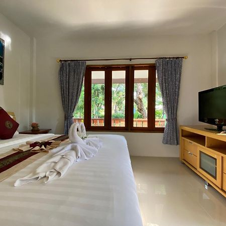 Yuwadee Resort Chalong Exterior photo