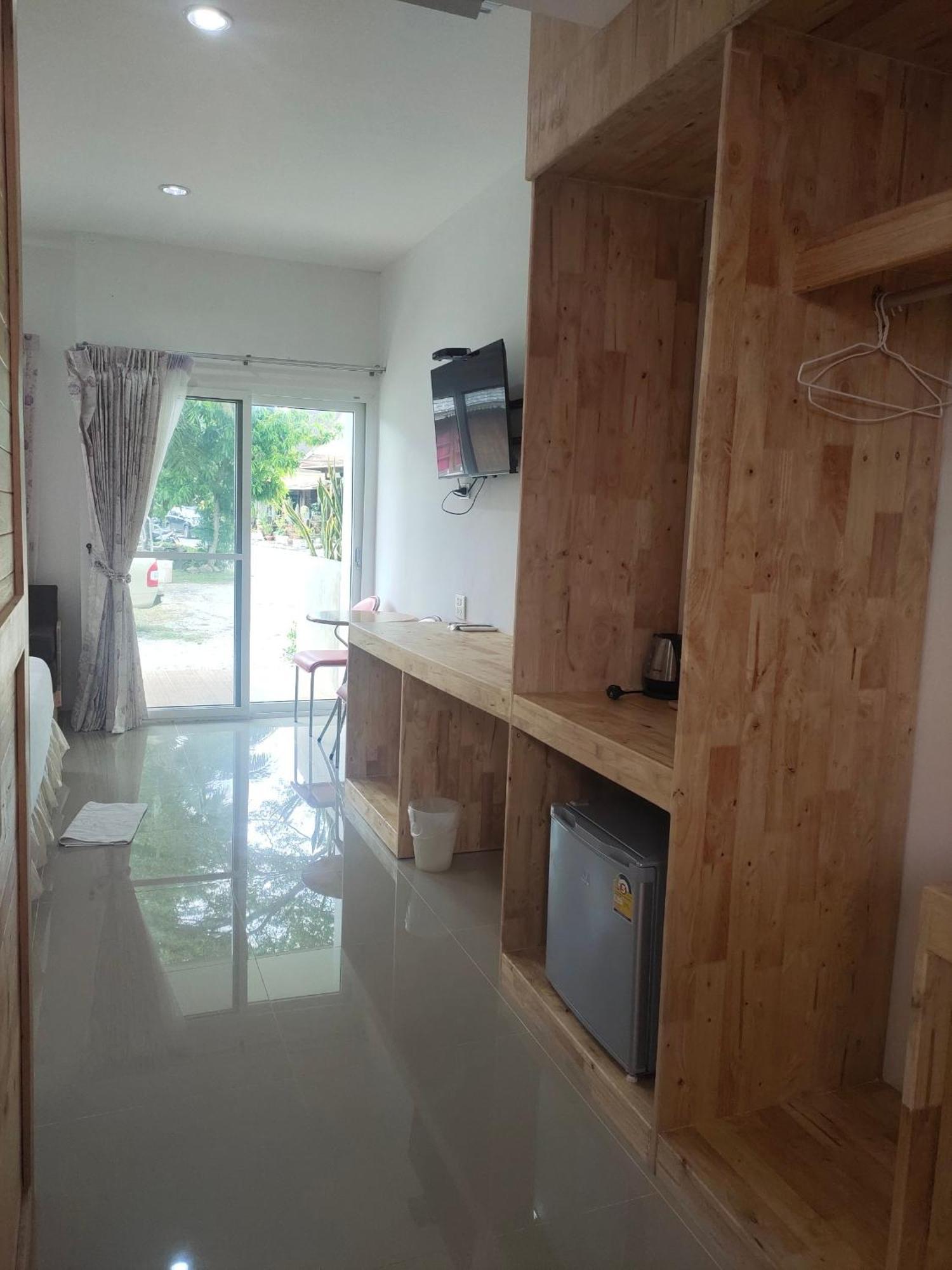 Yuwadee Resort Chalong Exterior photo