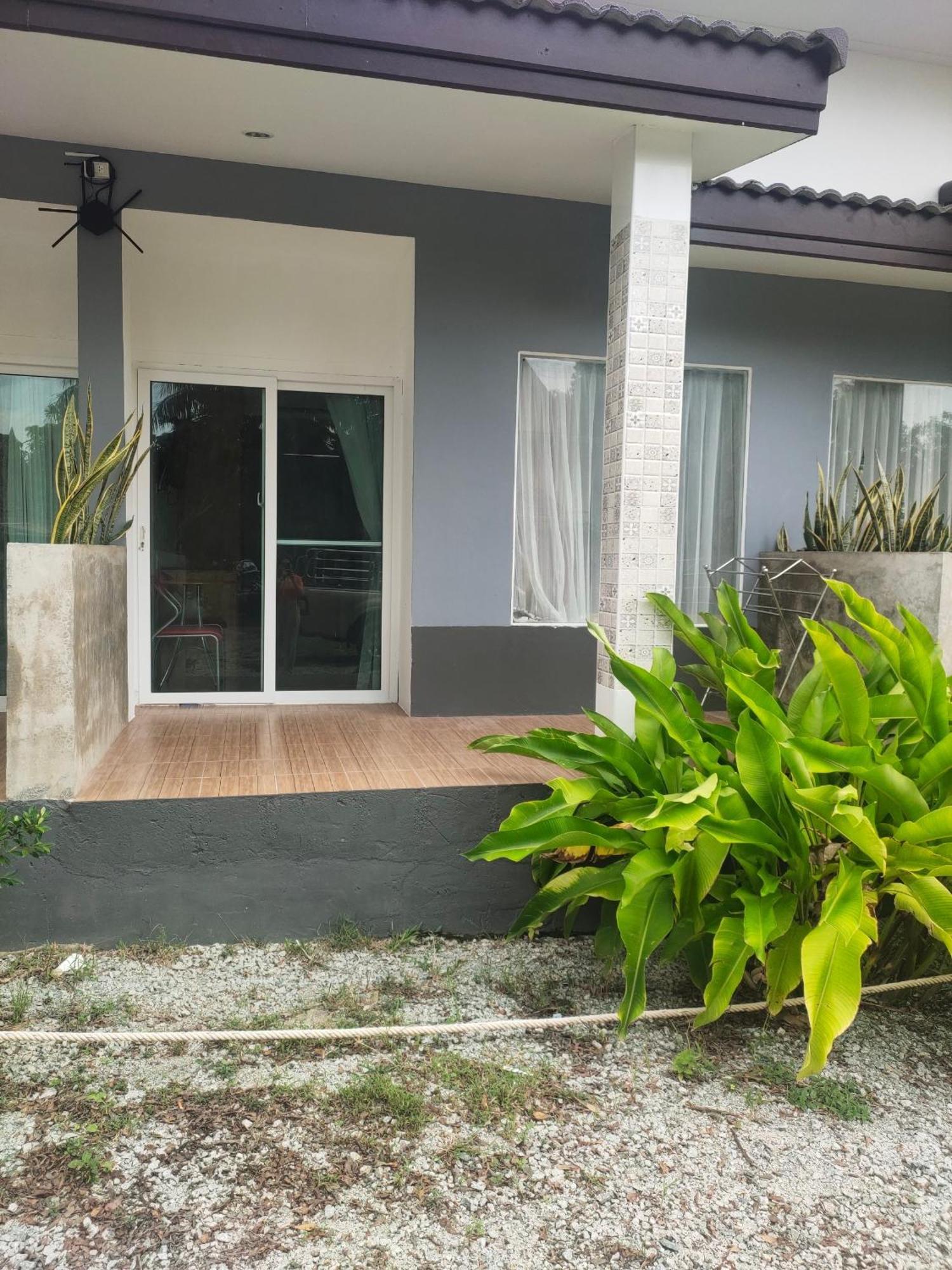 Yuwadee Resort Chalong Exterior photo