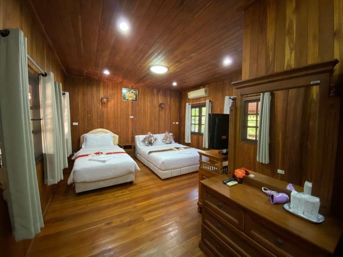Yuwadee Resort Chalong Exterior photo