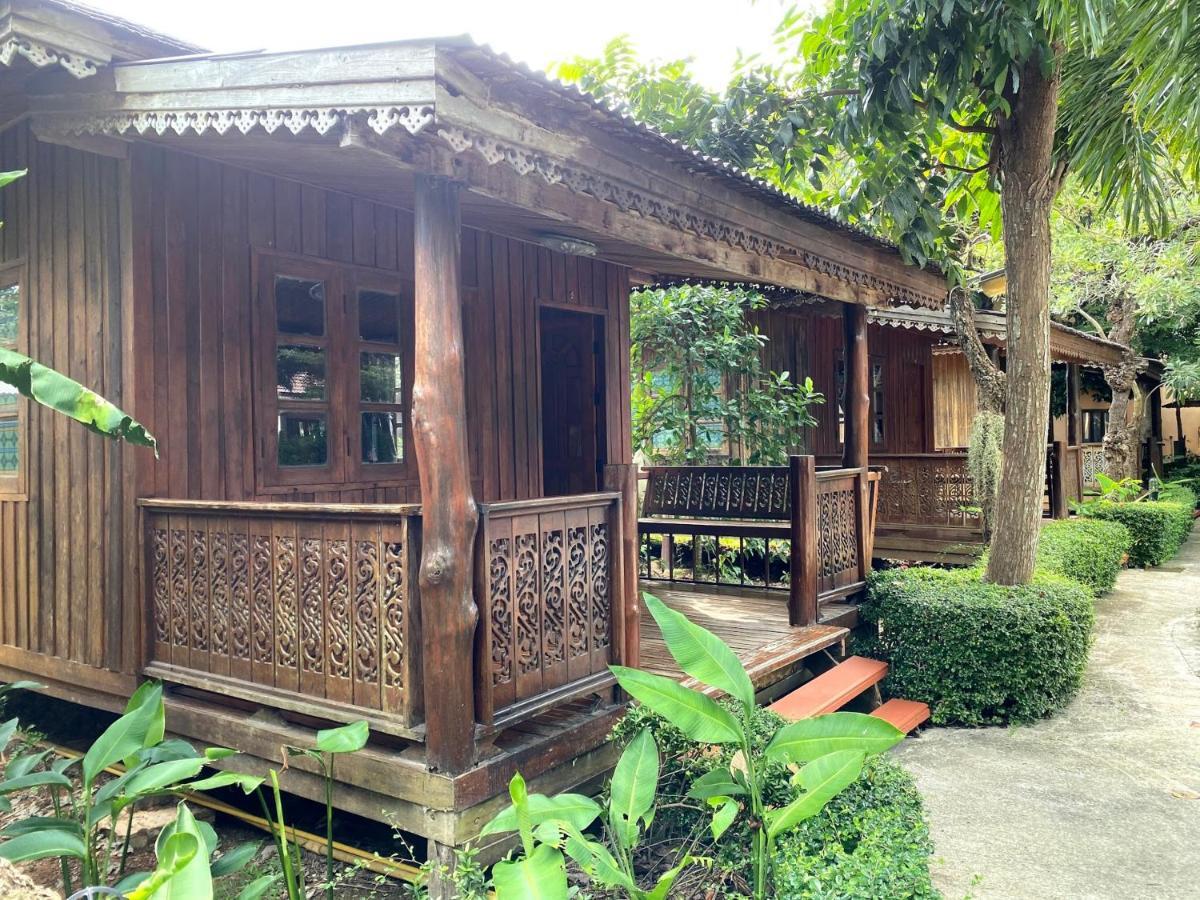 Yuwadee Resort Chalong Exterior photo