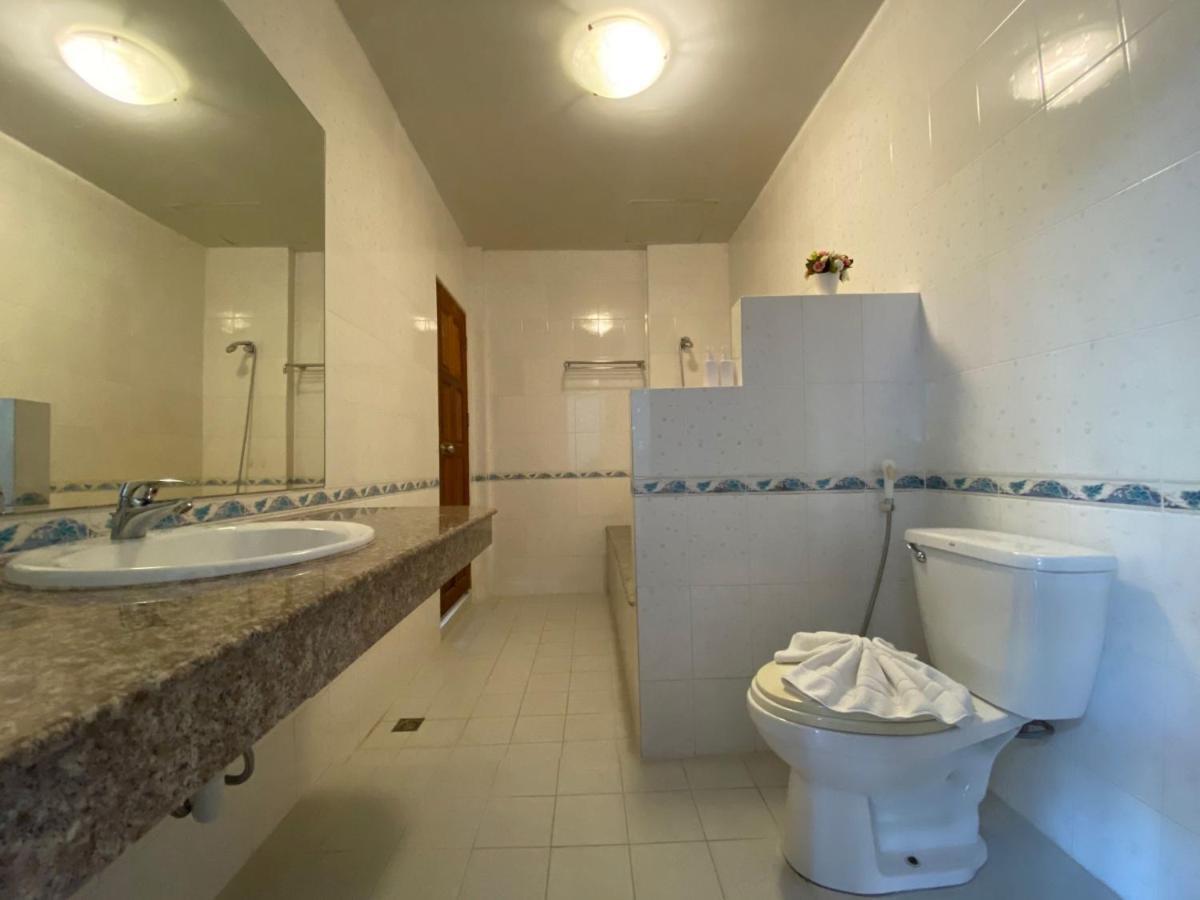 Yuwadee Resort Chalong Exterior photo