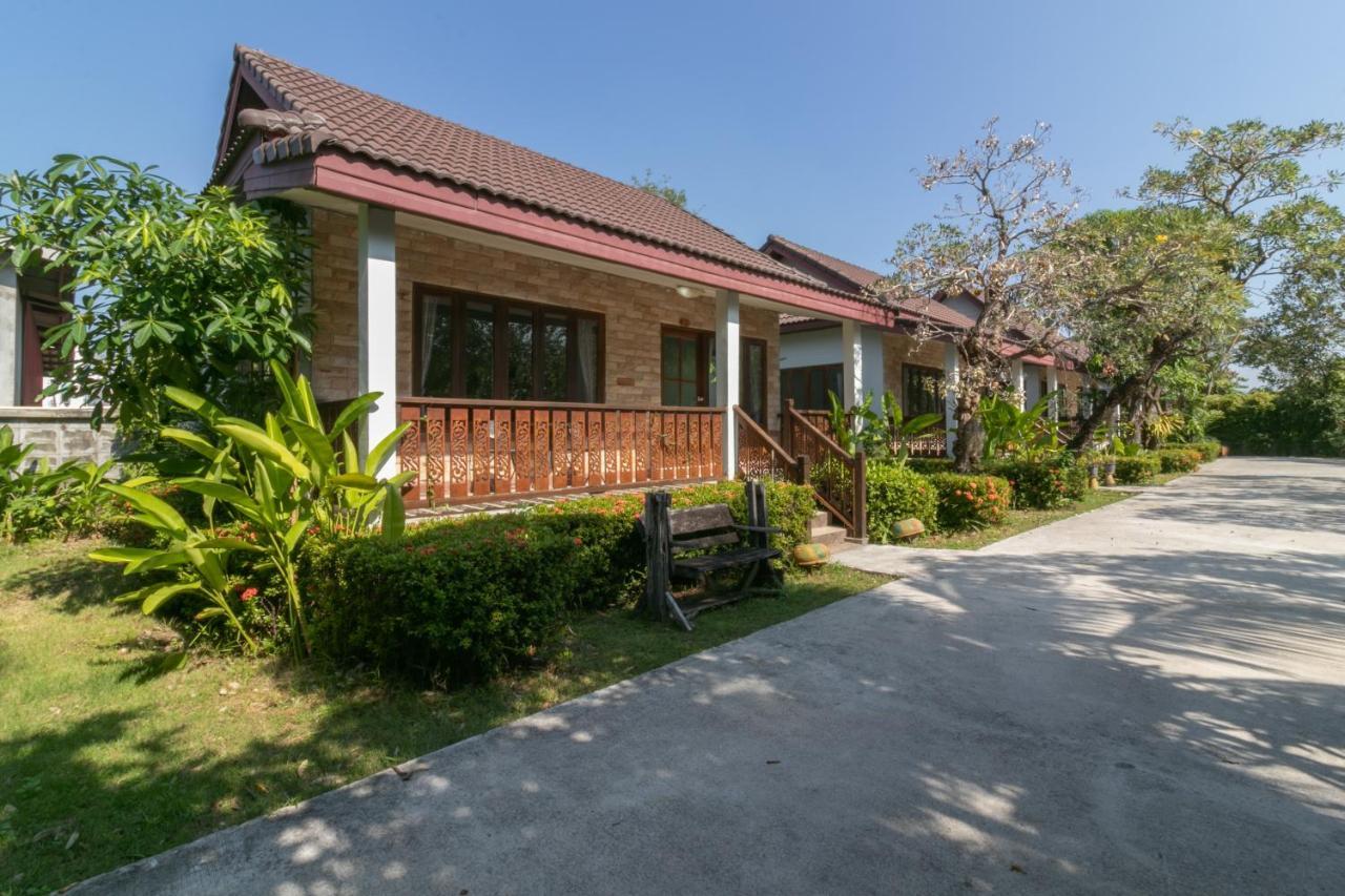 Yuwadee Resort Chalong Exterior photo